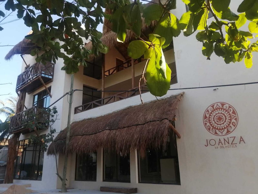 Joanza by OOL Hotels 4/50