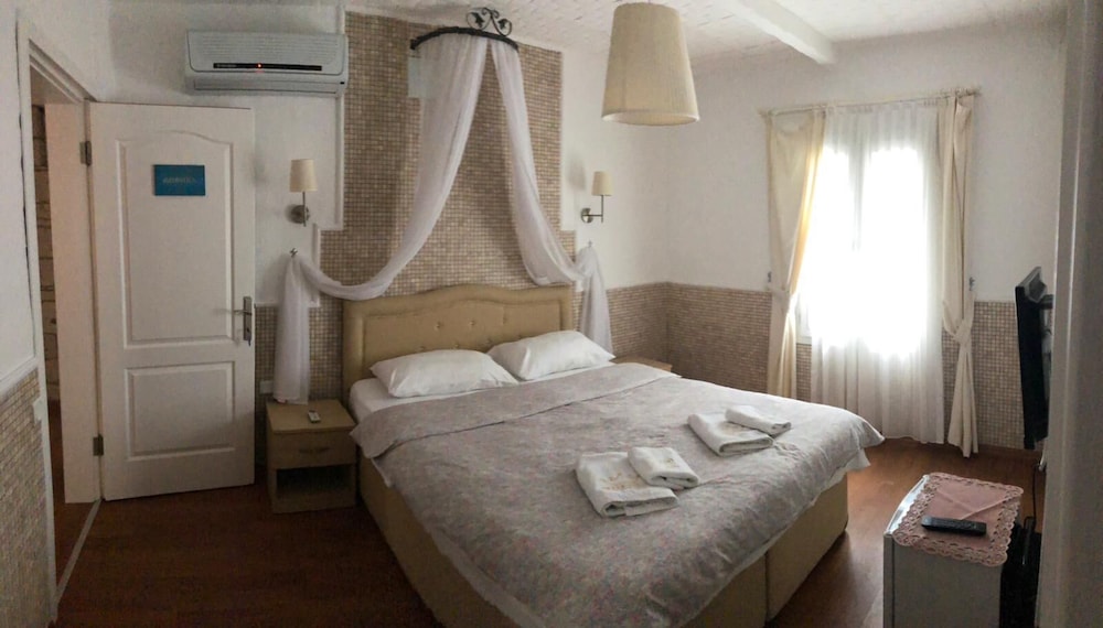 STANDARD, DOUBLE BED