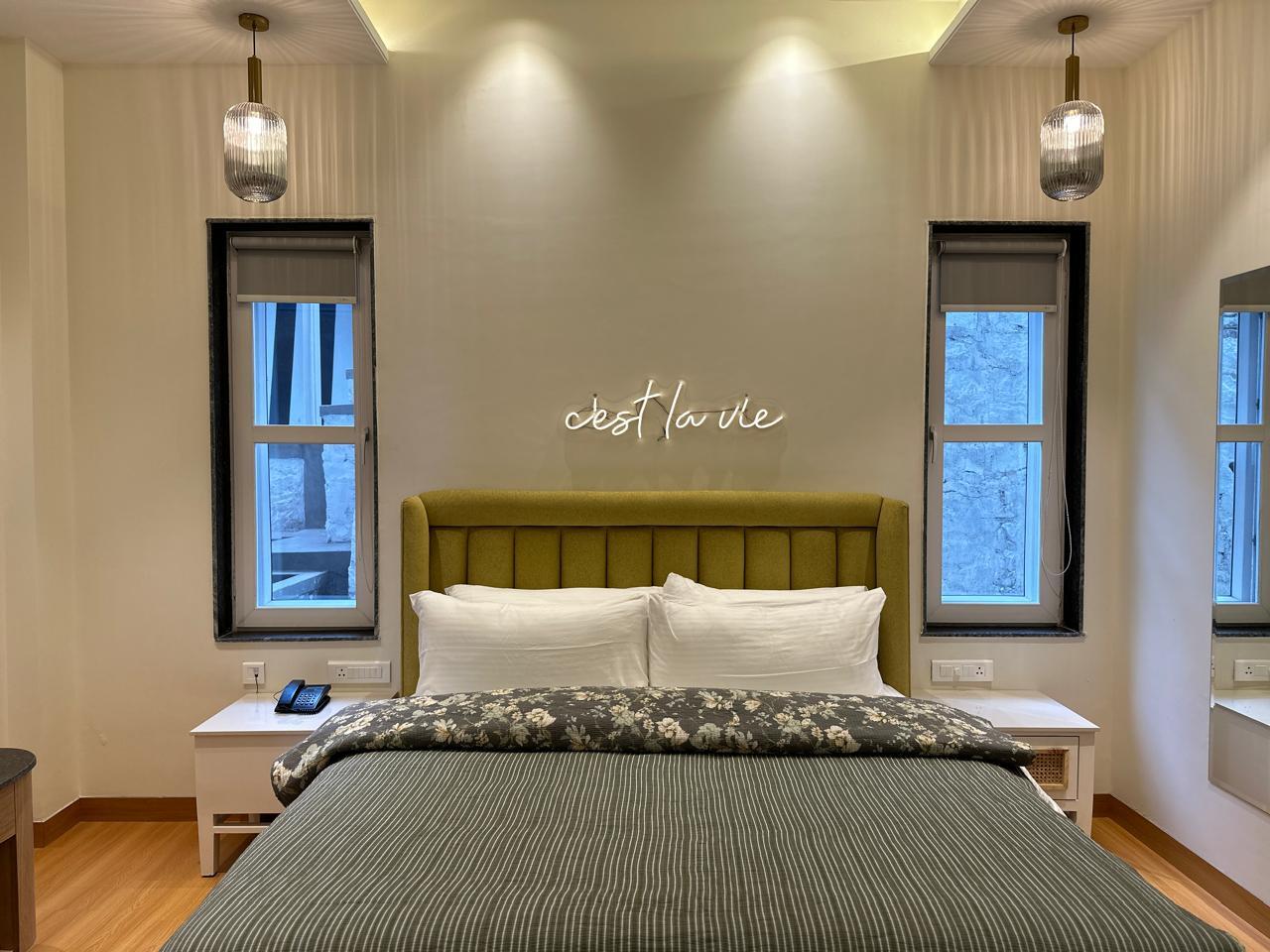 Deluxe, 3 Beds