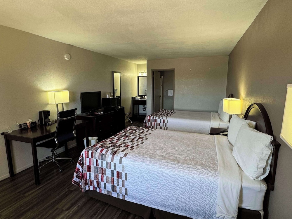 Econo Lodge Childress, TX 15/51