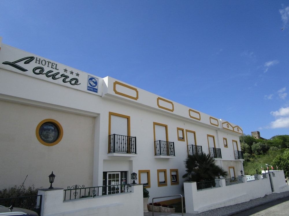 HOTEL LOURO 4/69