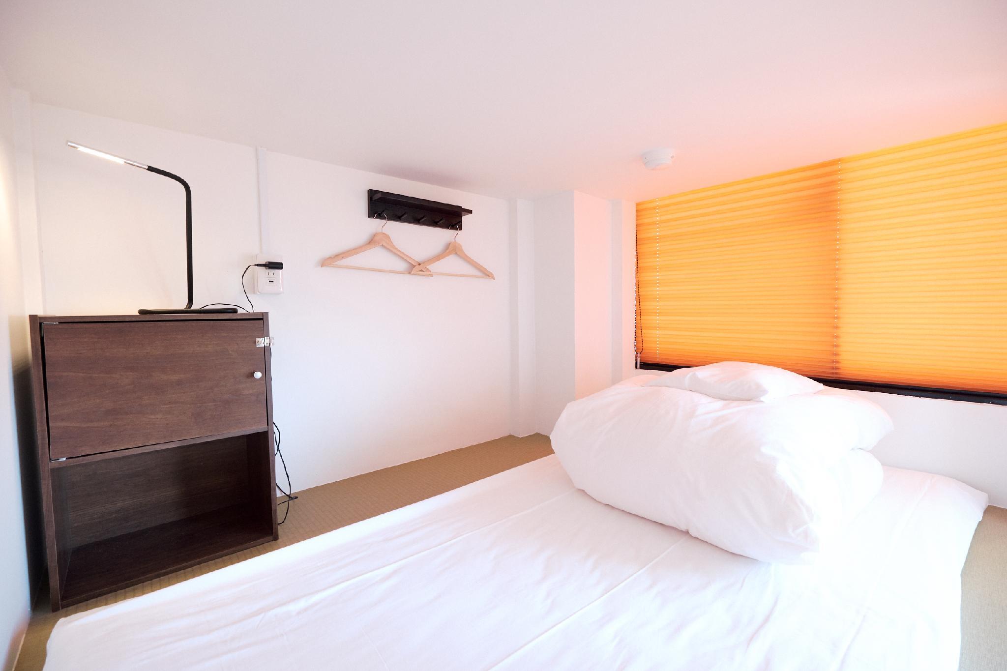 Female Dorm, Female Only, 6 Beds