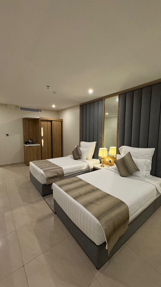 Room at Continent Hotel Al Uqayr, Al Uqayr
