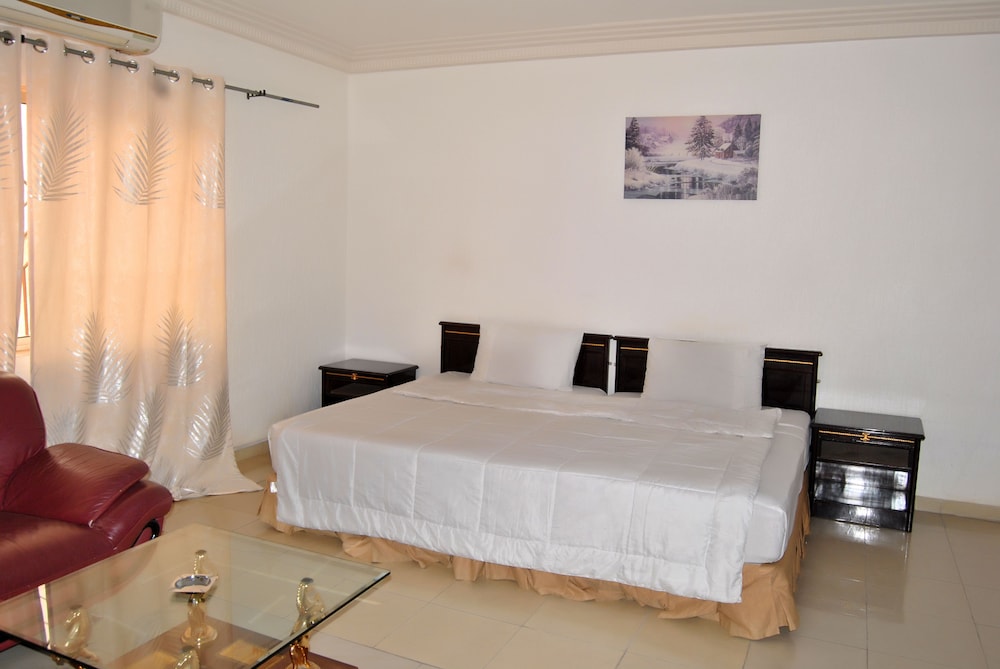 Riviera Hotel Benin 14/42