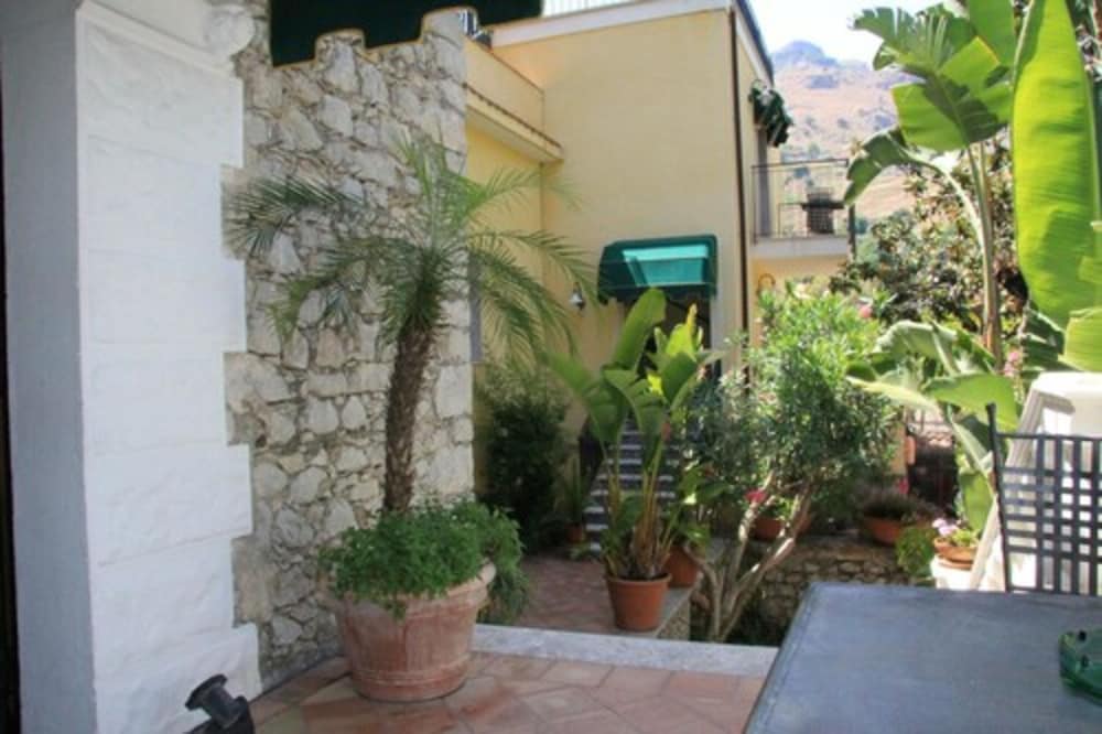 Hotel Baia Delle Sirene 20/80