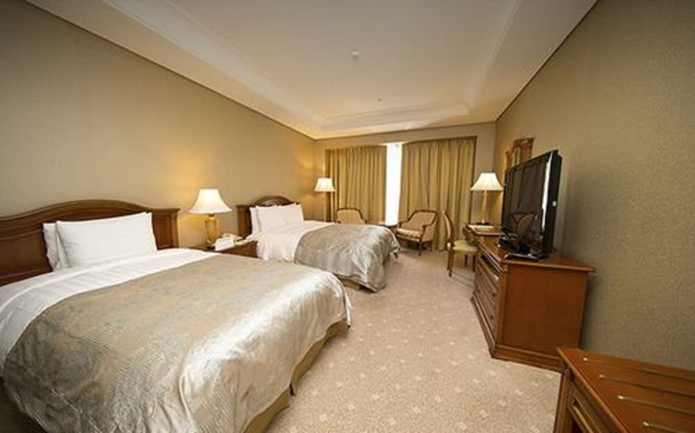 High1 Grand Hotel Main Tower (Ex Kangwonland Hotel) 26/46