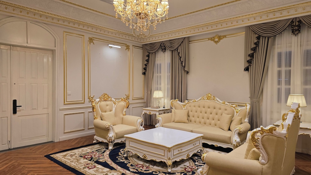 Champasak Palace Hotel 46/65