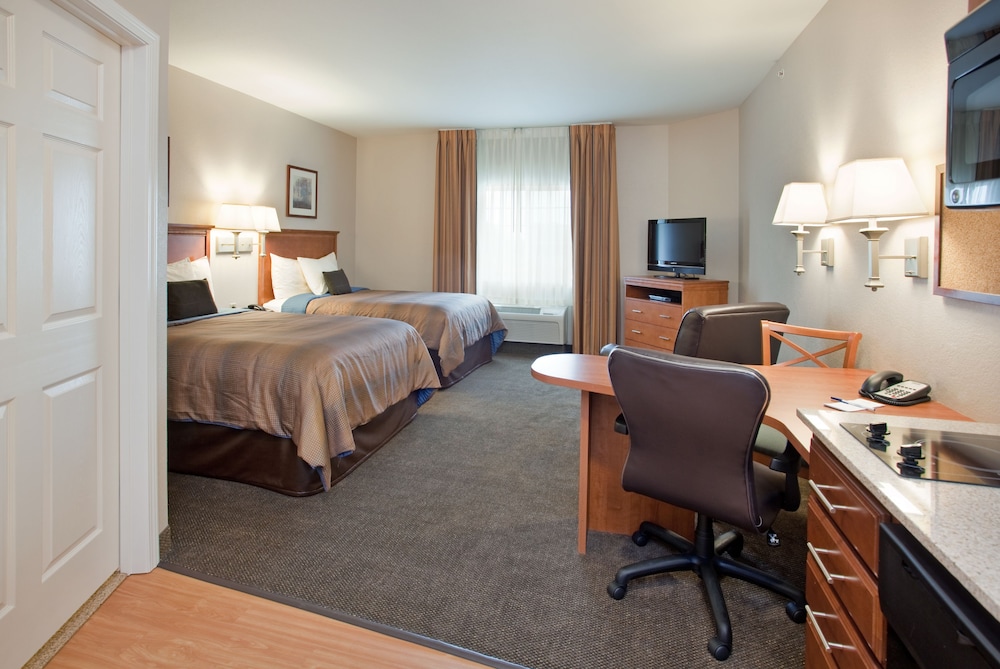 Candlewood Suites Kansas City Northeast 59/73