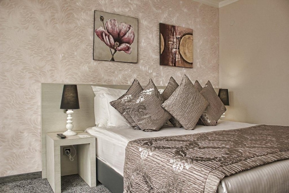 Koza Suite Hotel 25/70