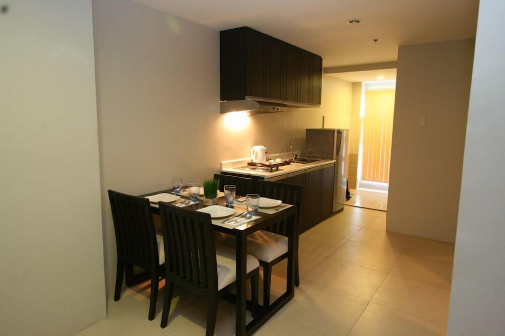 MILLENIA SUITES ORTIGAS 19/24