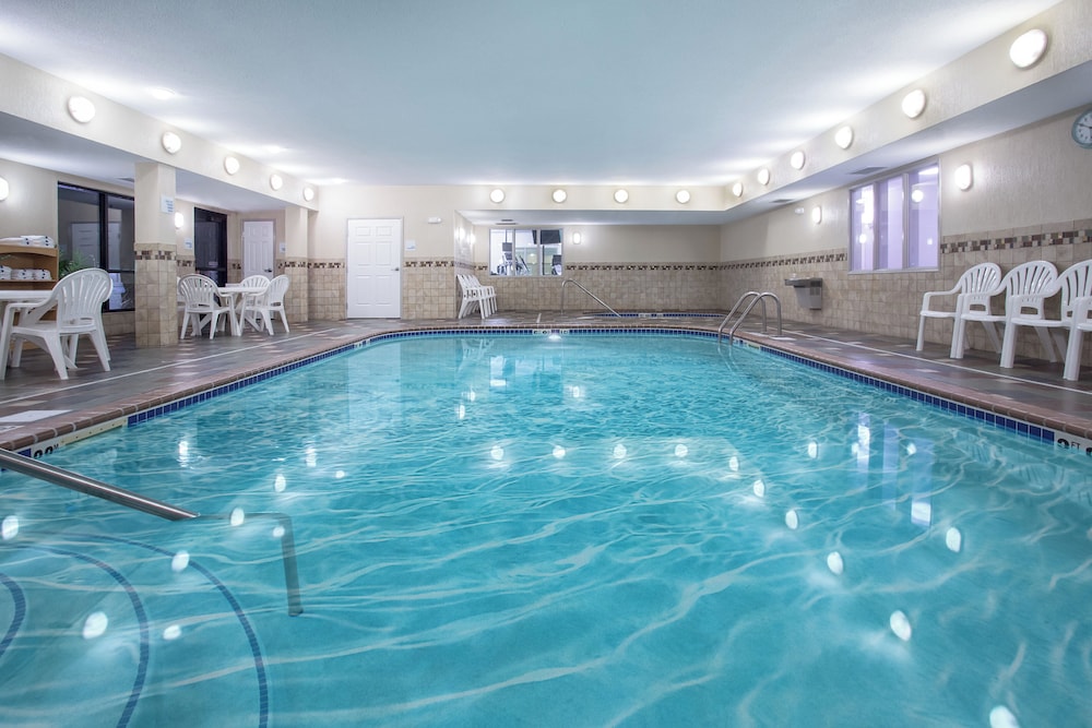 Holiday Inn Express Hotel And Suites Ft Collins 49/66