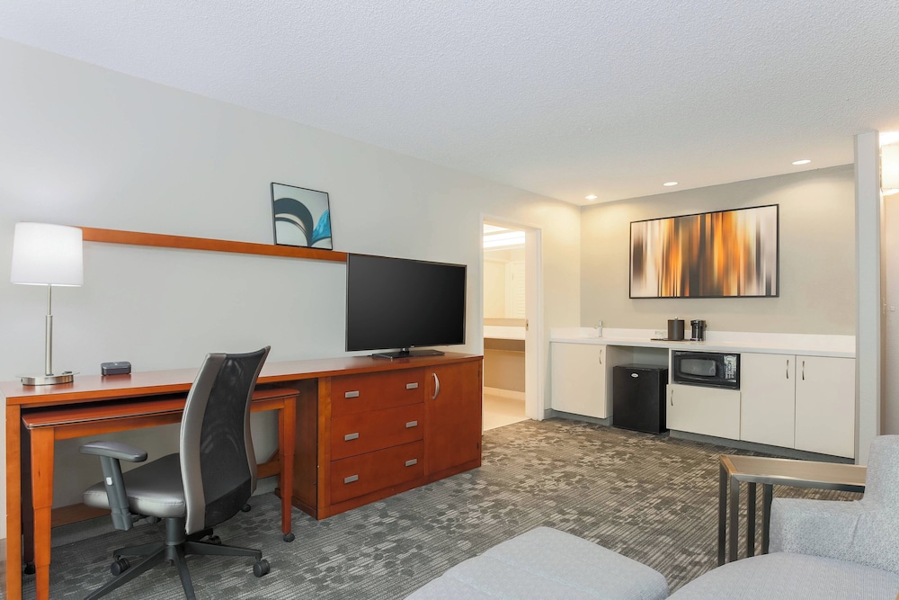 Courtyard by Marriott Monroe 24/30