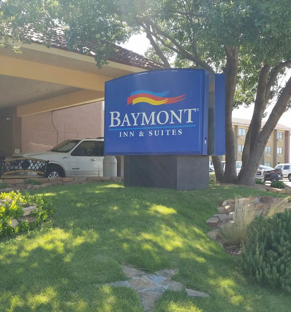 Baymont By Wyndham Midland Airport 1/32