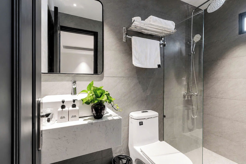 Park View Luxury Hotel 44/48