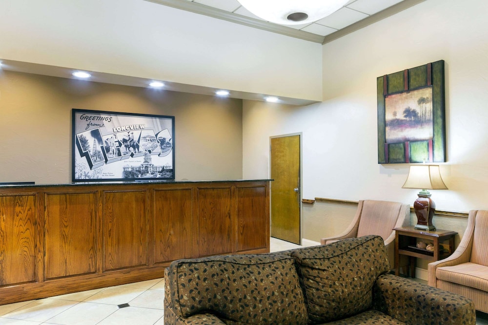 Super 8 By Wyndham Longview/North 9/42