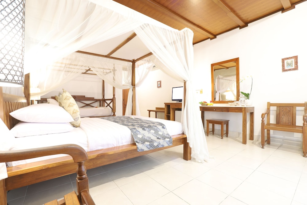 BUMI AYU BUNGALOWS 21/66