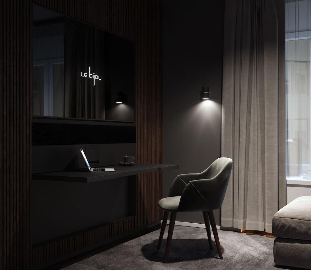 Historic City Center Apartment By Airhome 38/50