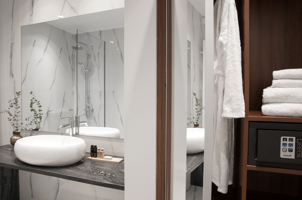 Acropolis Ami Hotel 19/37
