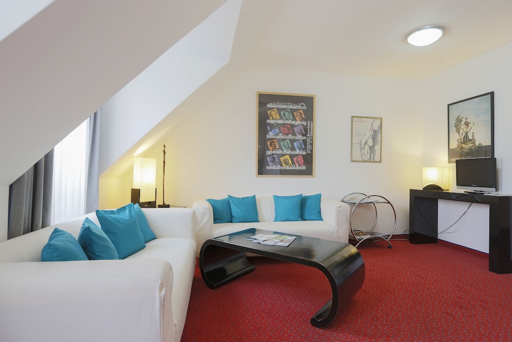 Hotel Nymphenburg City 43/72