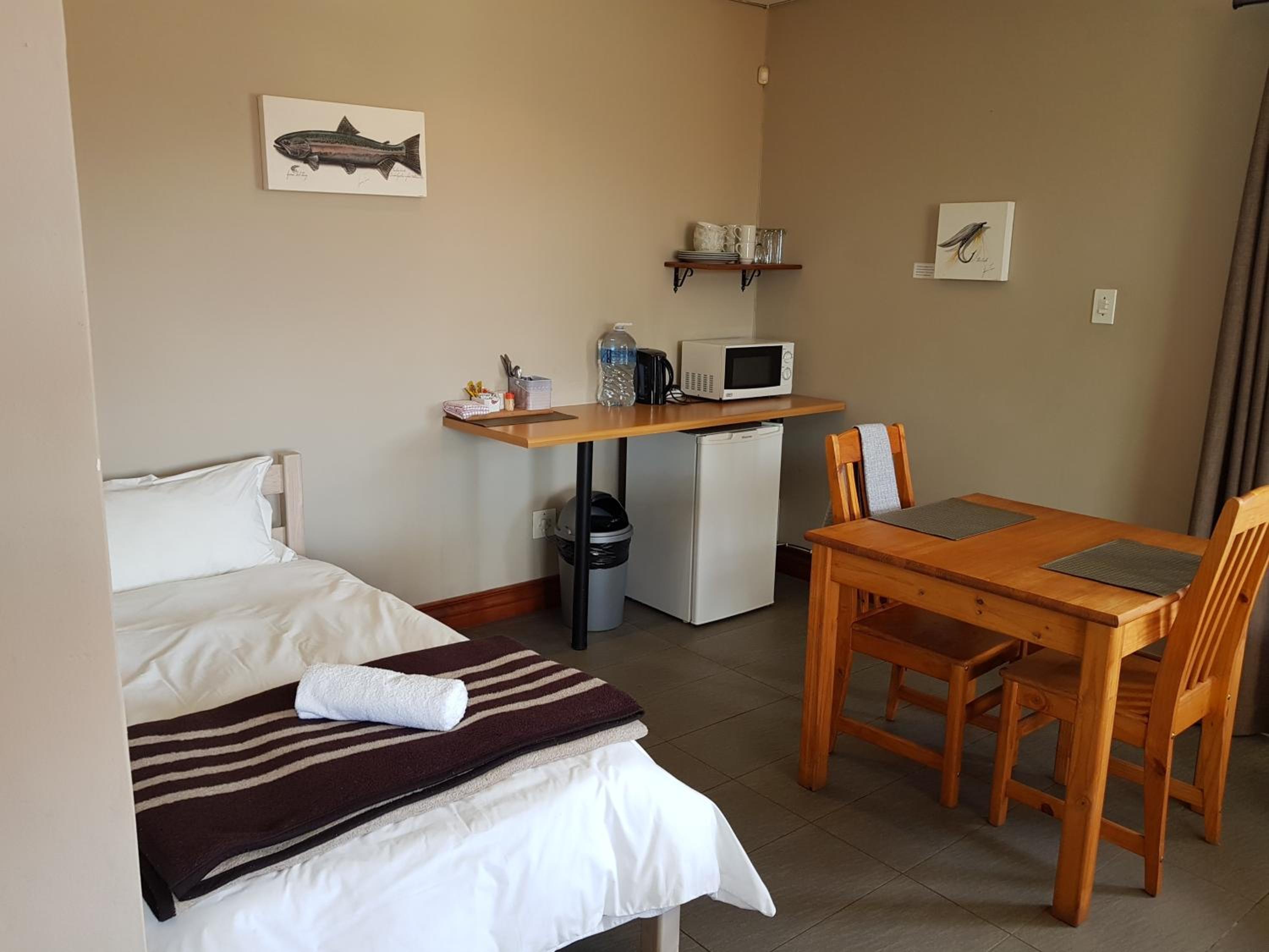 Stay@67 Apartments, Dullstroom 5/25
