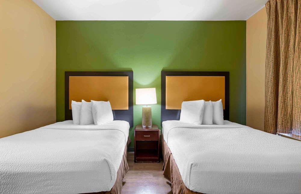 Extended Stay America- Kansas City - Overland Park - Metcalf 14/53