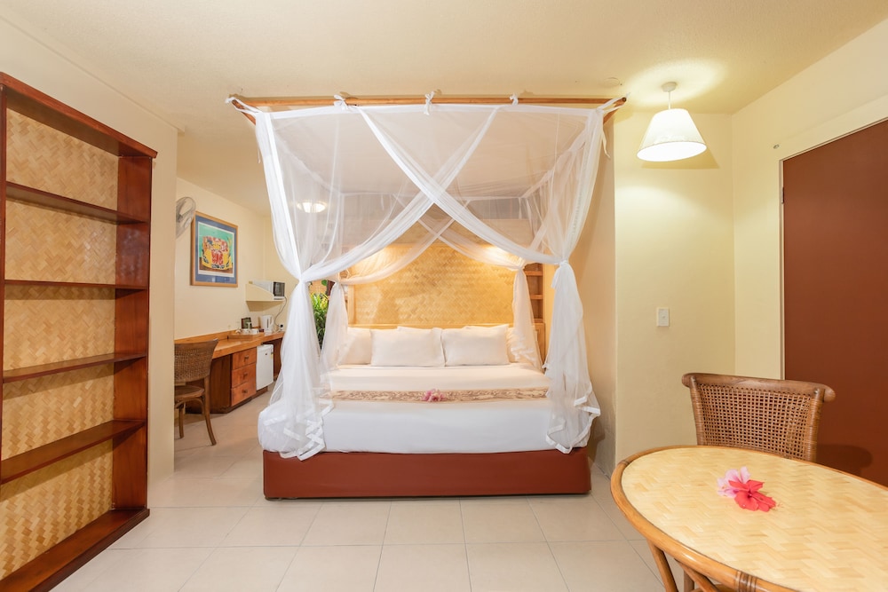 The Rarotongan Beach Resort & Lagoonarium 18/42