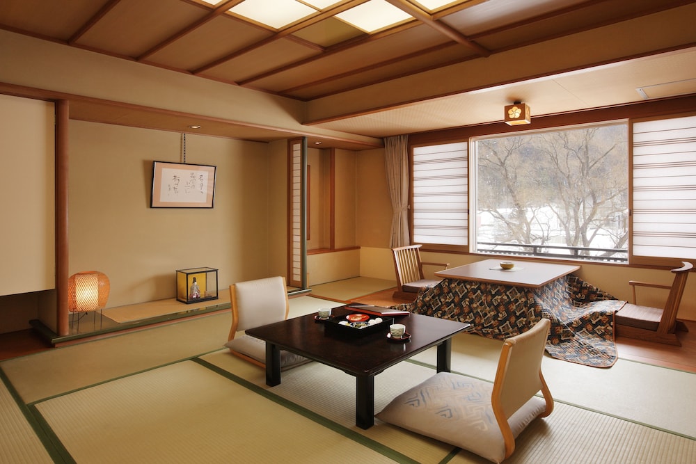 Yumeminoyado Kansyokan (ex Semi Onsen Yumemi no Yado Kanshokan) 28/50