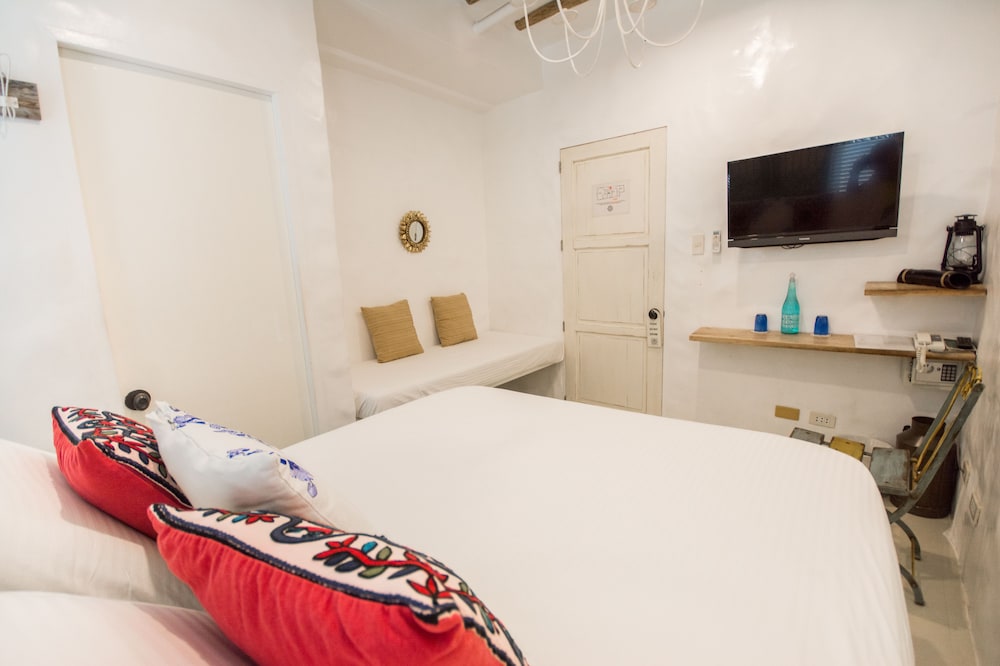 Lugar Bonito Hotel Boracay 25/50