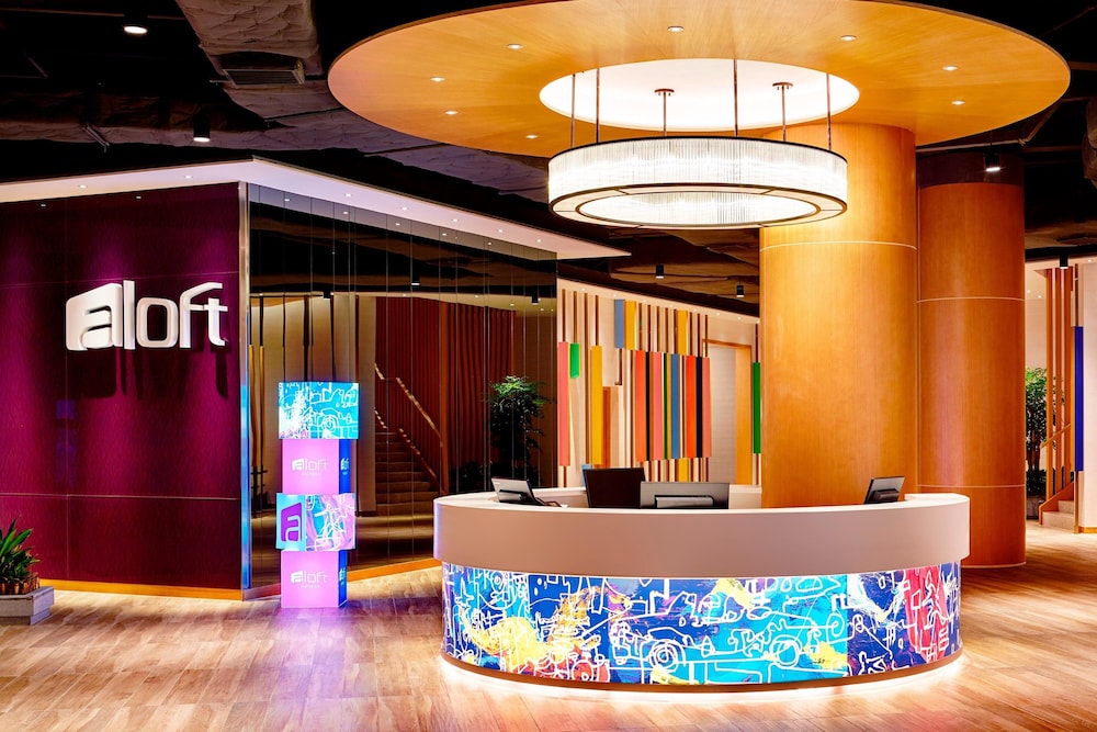 Aloft Dongguan Dynamic Town 7/48