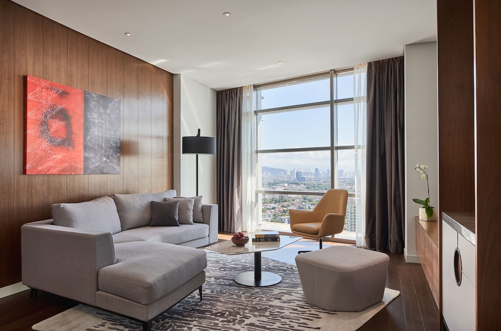 Le Meridien Petaling Jaya (ex New World Petaling Jaya) 44/75