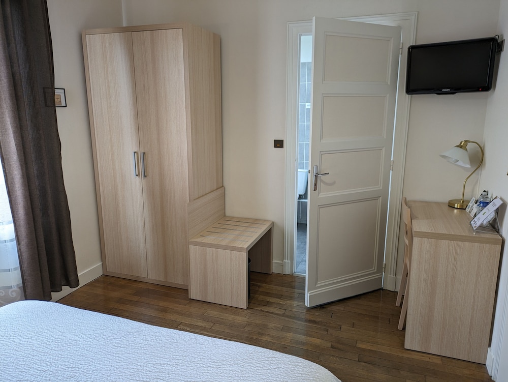 HOTEL LE SAINT FLORENT 16/30