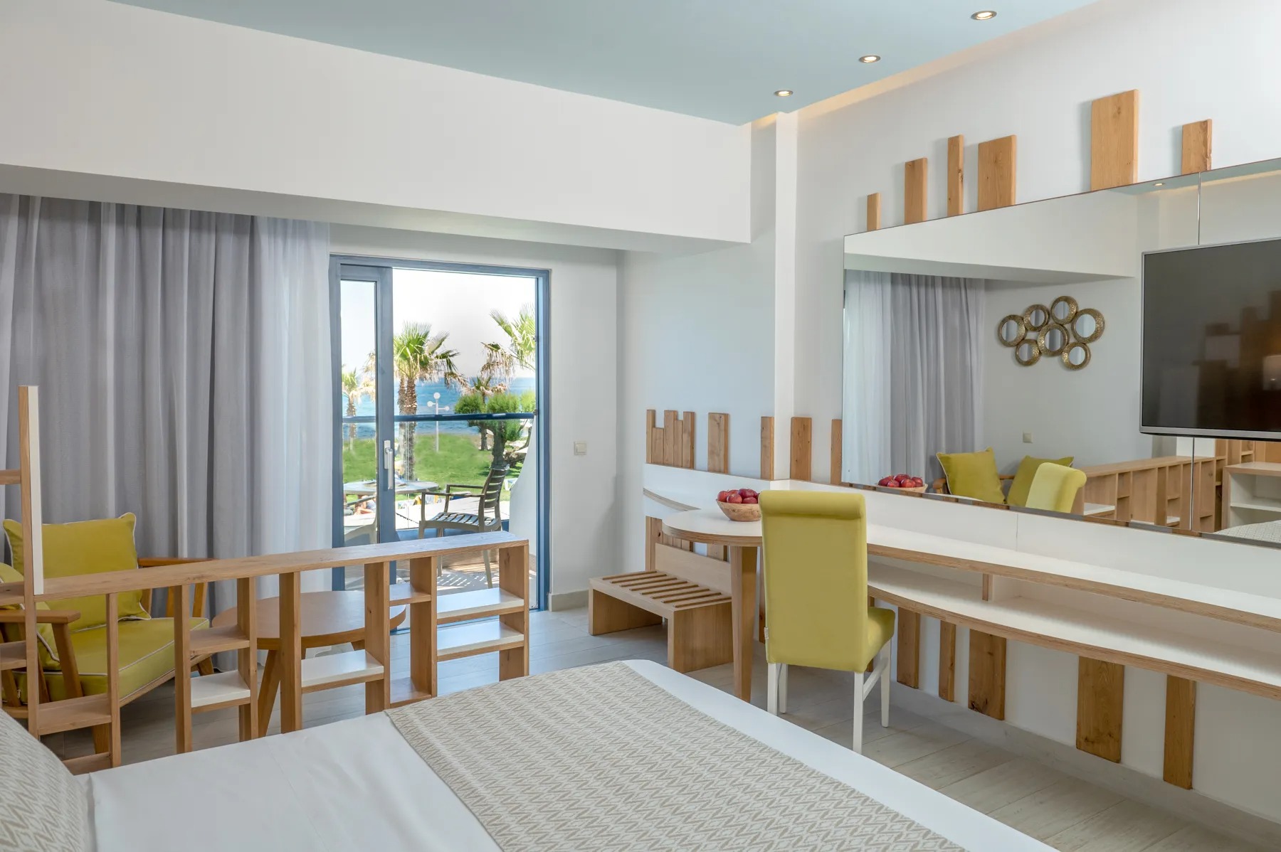 جناح جونيور بإطلالة على البحر، Lyttos Beach Hotel 2/3