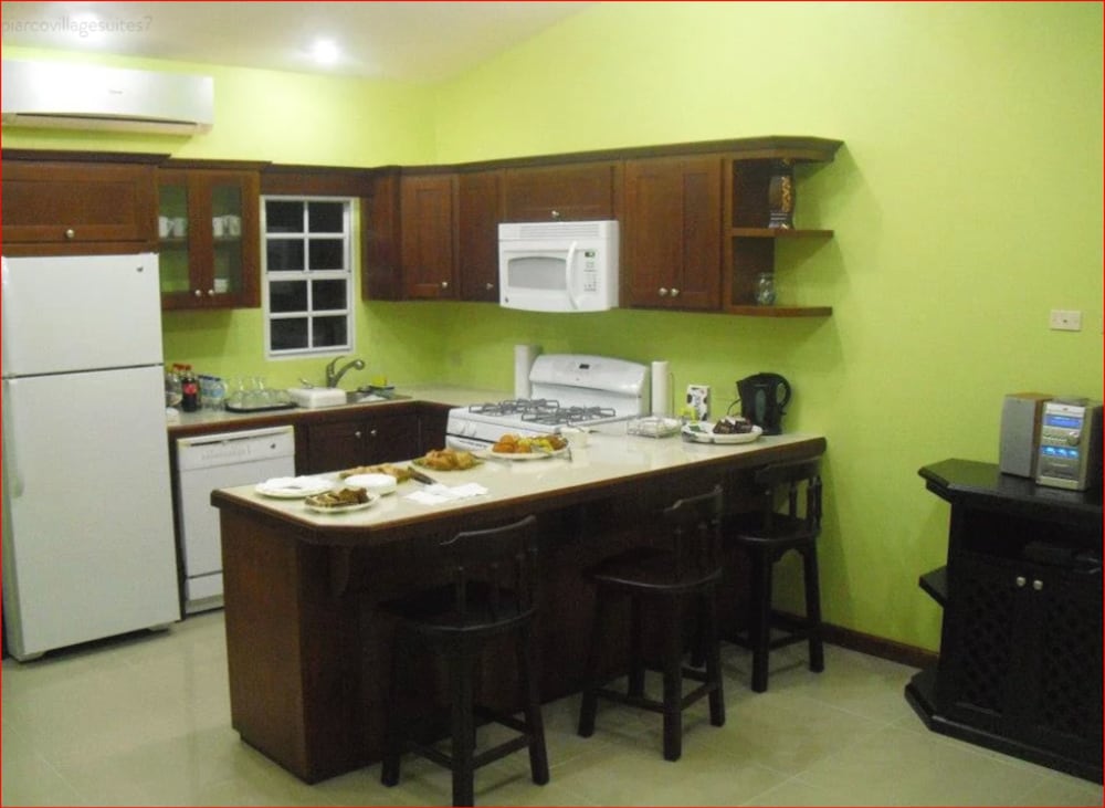 Piarco Village Suites 12/20