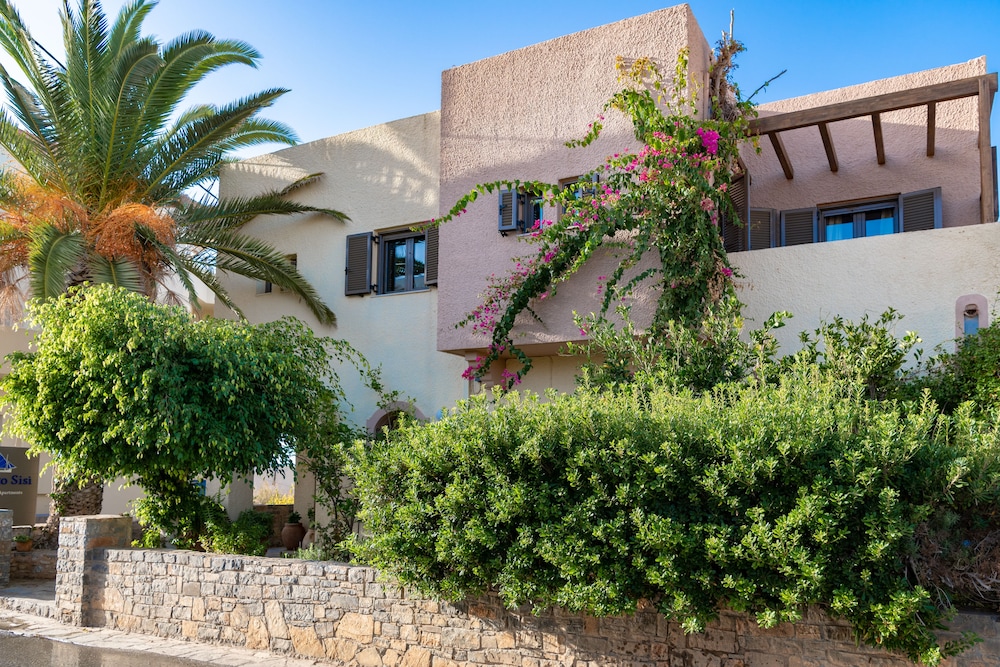 Porto Sisi Hotel Apartments 74/78