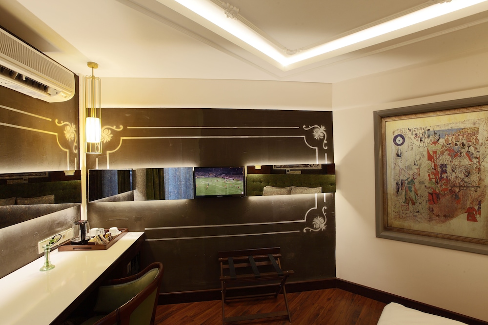 Niles Hotel Istanbul Special Class 49/50