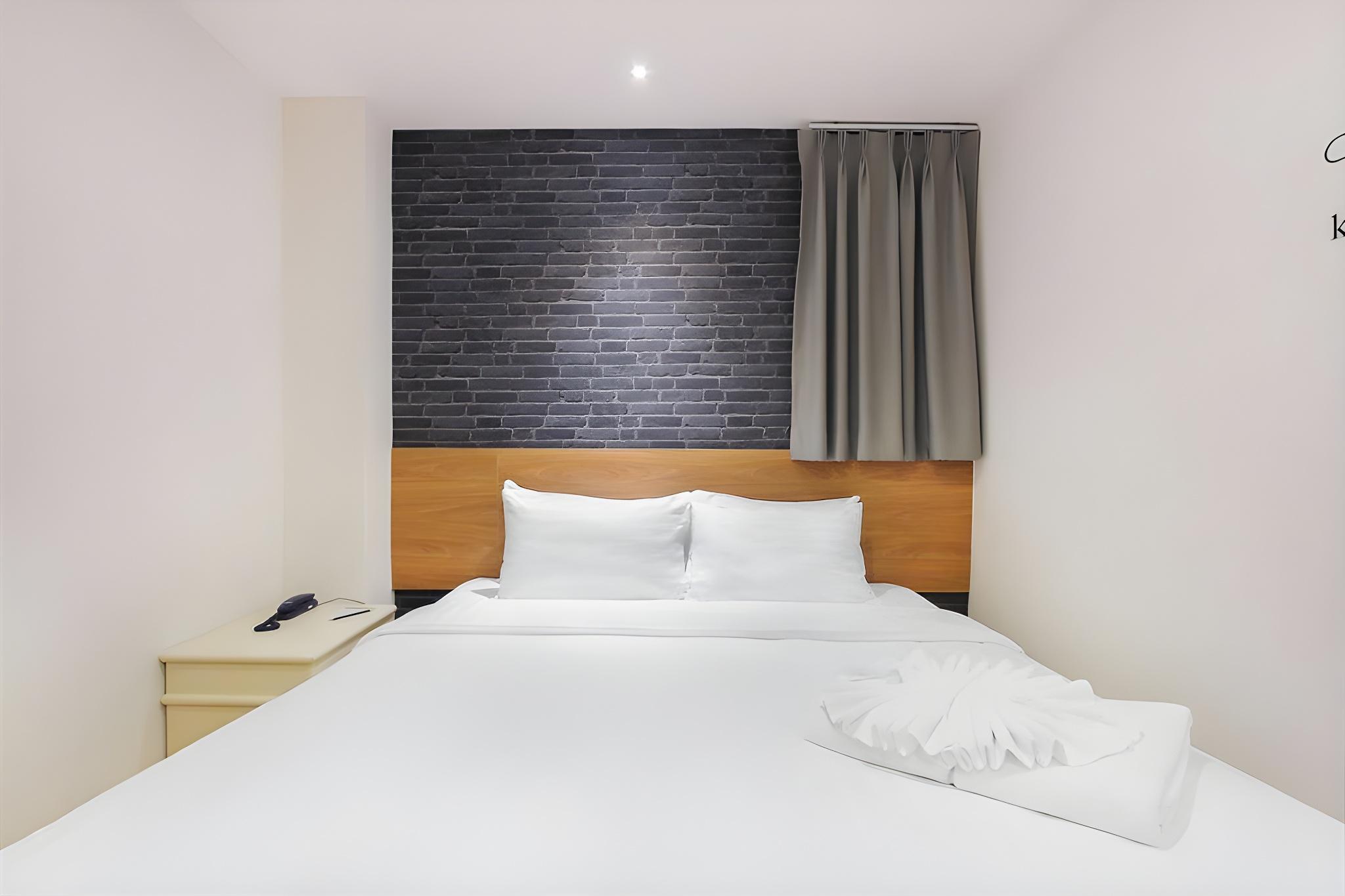 Room, No Window
