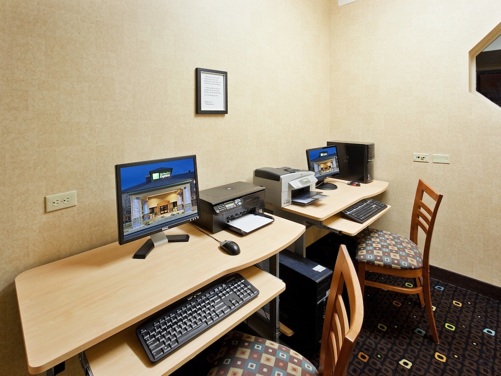 Holiday Inn Express Fallon 48/81