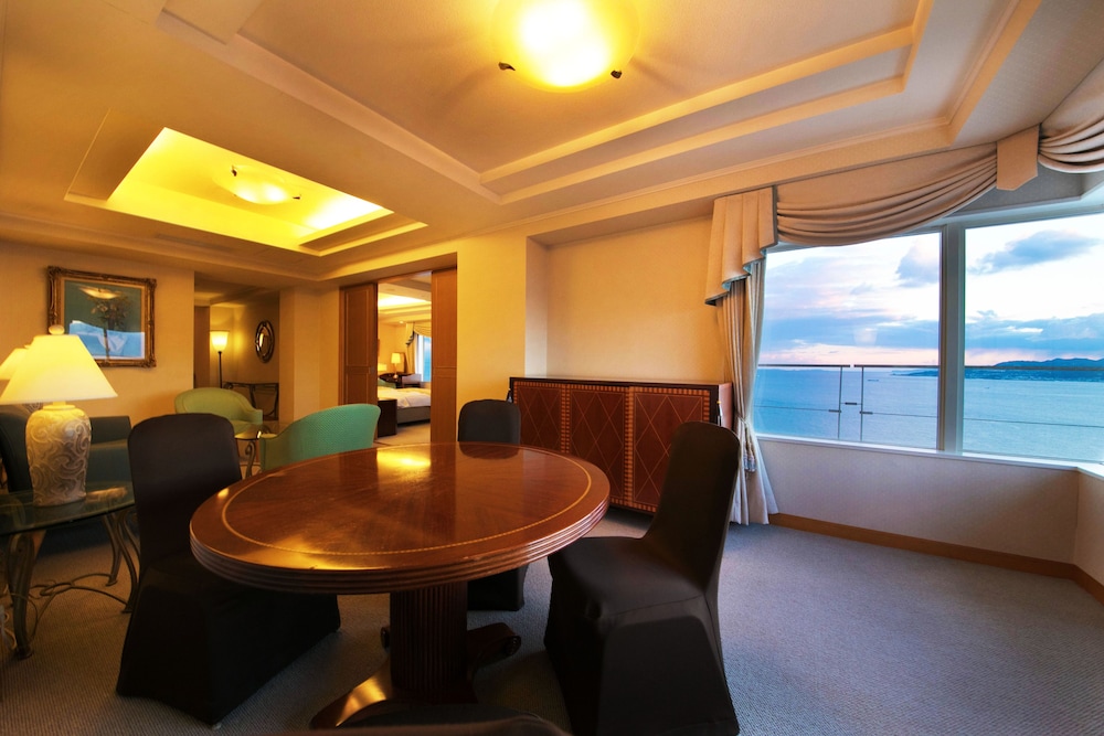 Seaside Hotel Maiko Villa Kobe 48/74