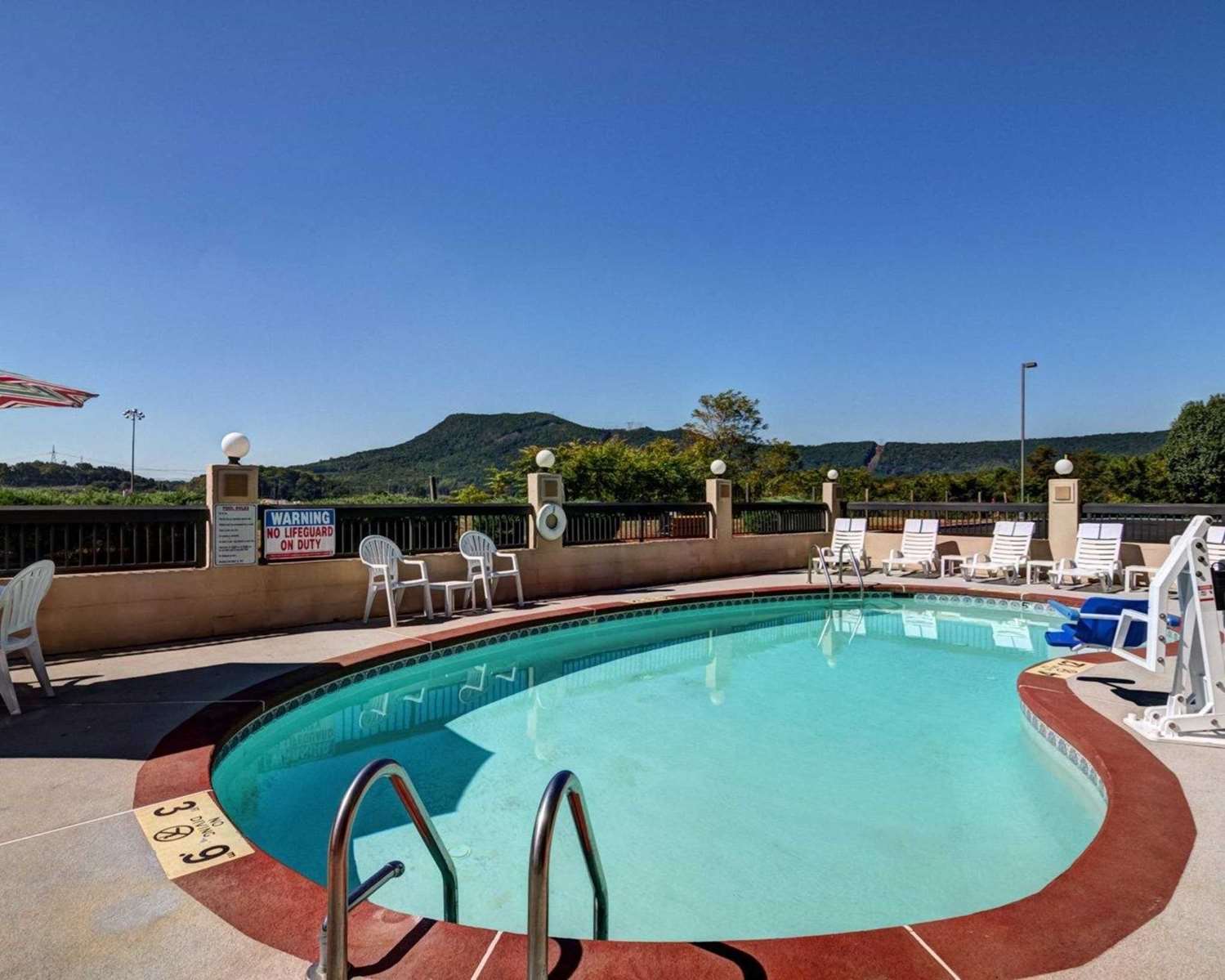 Quality Inn Troutville Roanoke North 24/43