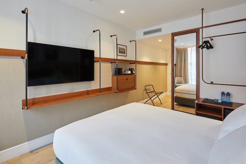 Via Sants Hotel Barcelona, Tapestry Collection by Hilton 8/53