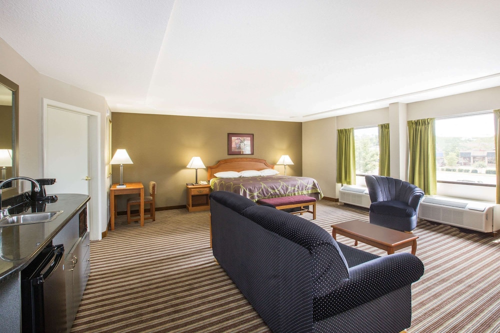 Super 8 By Wyndham Oxford 14/24