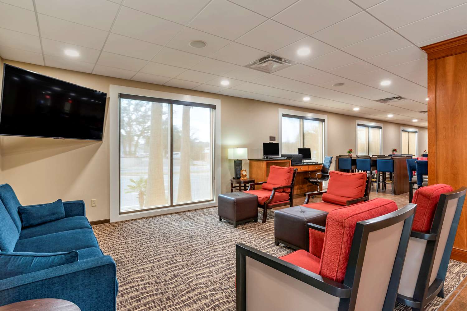 Comfort Suites Niceville Near Elgin Air Force Base 26/61