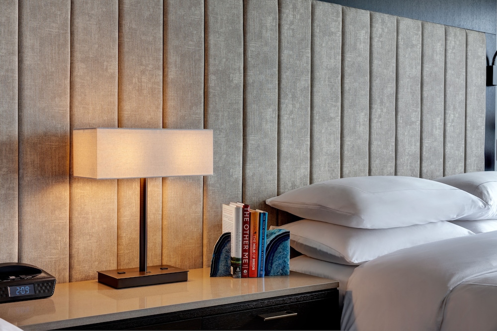 Hotel X Toronto by Library Hotel Collection 22/63