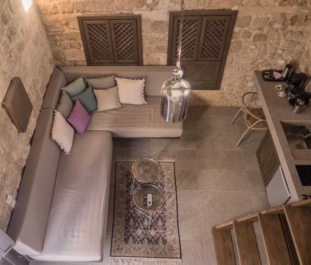TRINITY BOUTIQUE HOTEL 27/45