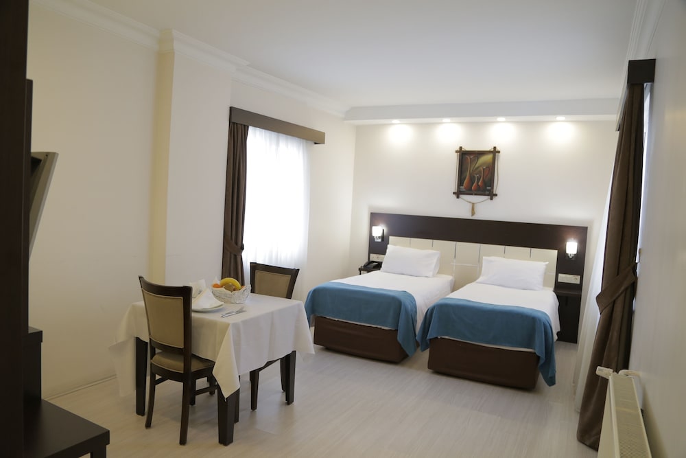 Hotel Buyuk Velic 21/76