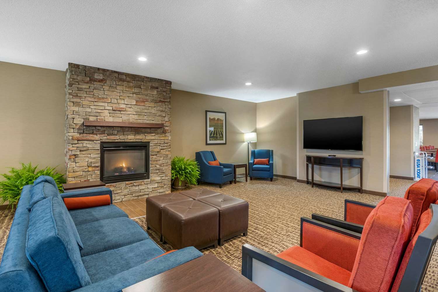 Comfort Suites Cedar Falls Industrial Park 24/34