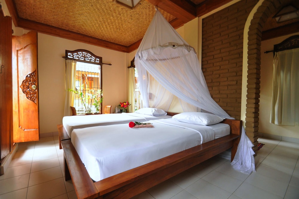 Puri Lumbung 18/75