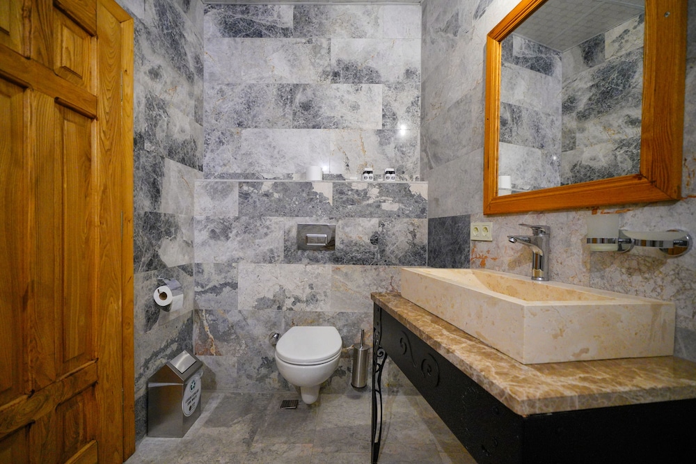 Cave Hotel Saksagan 47/48