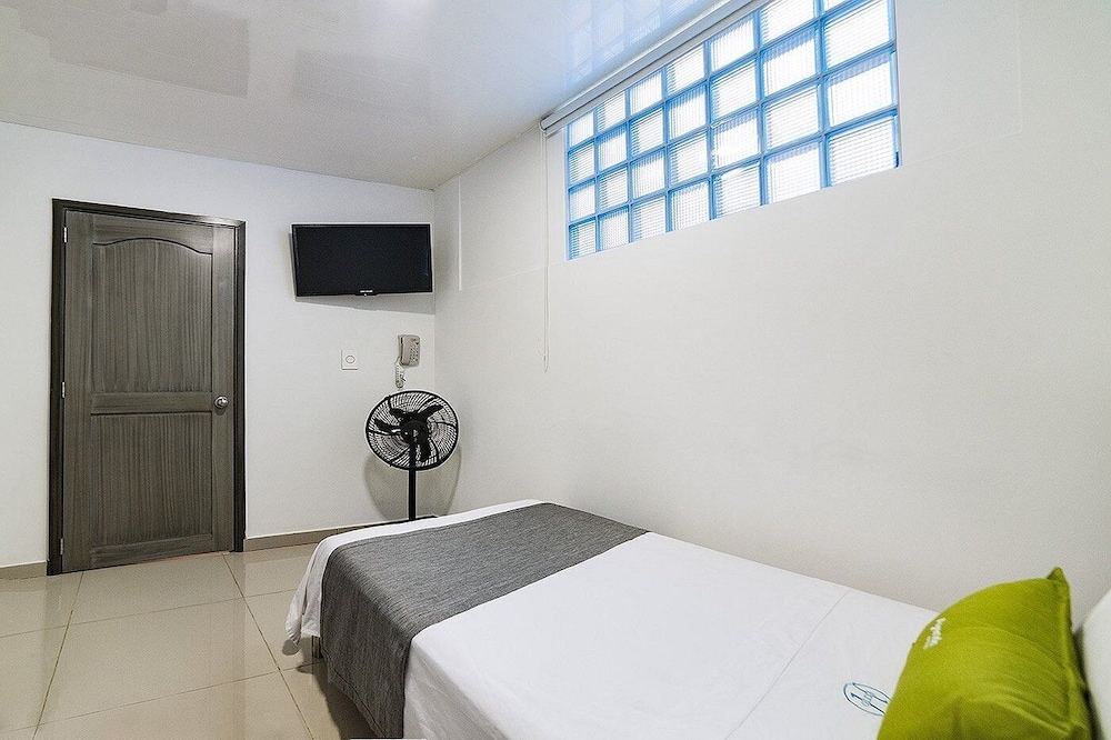 Hotel Exito 19/30