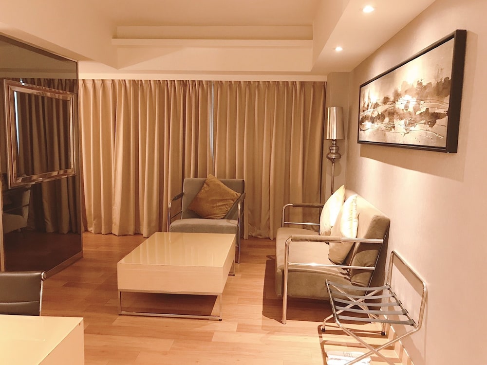 Delton Hotel 44/66